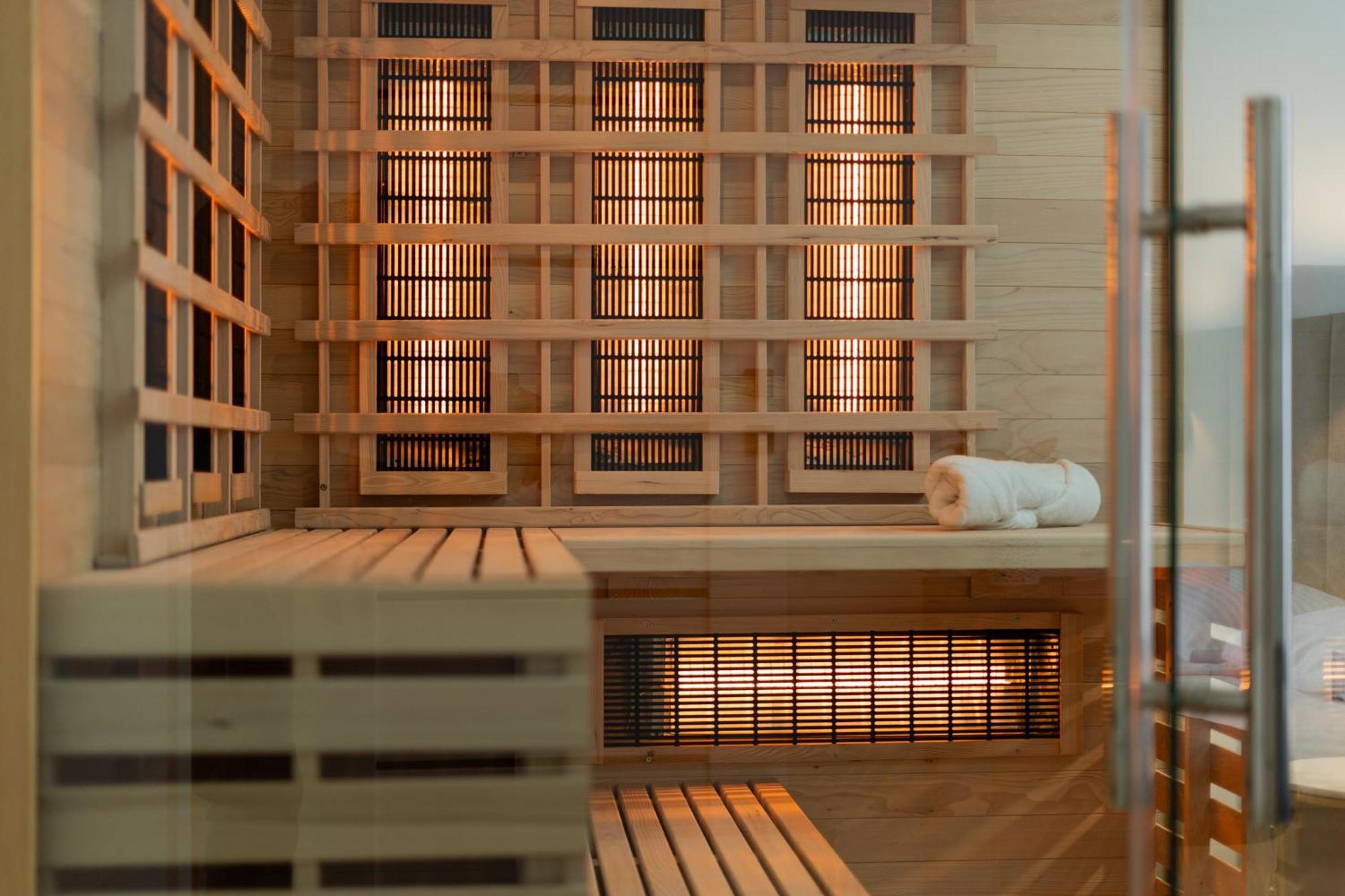 Spa Bedrooms With Sauna&Bath And Free Parking Krakau Exterior foto
