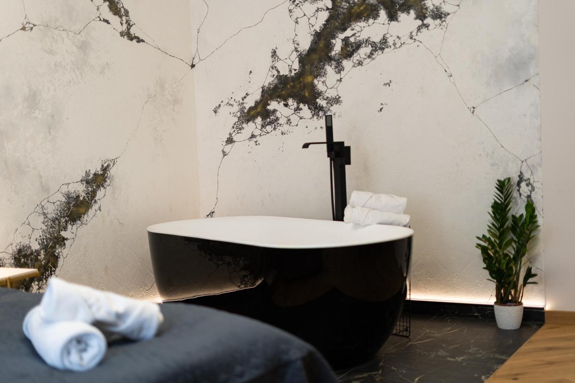 Spa Bedrooms With Sauna&Bath And Free Parking Krakau Exterior foto