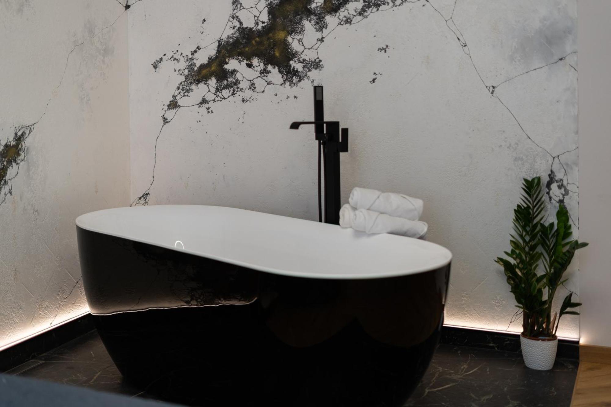 Spa Bedrooms With Sauna&Bath And Free Parking Krakau Exterior foto