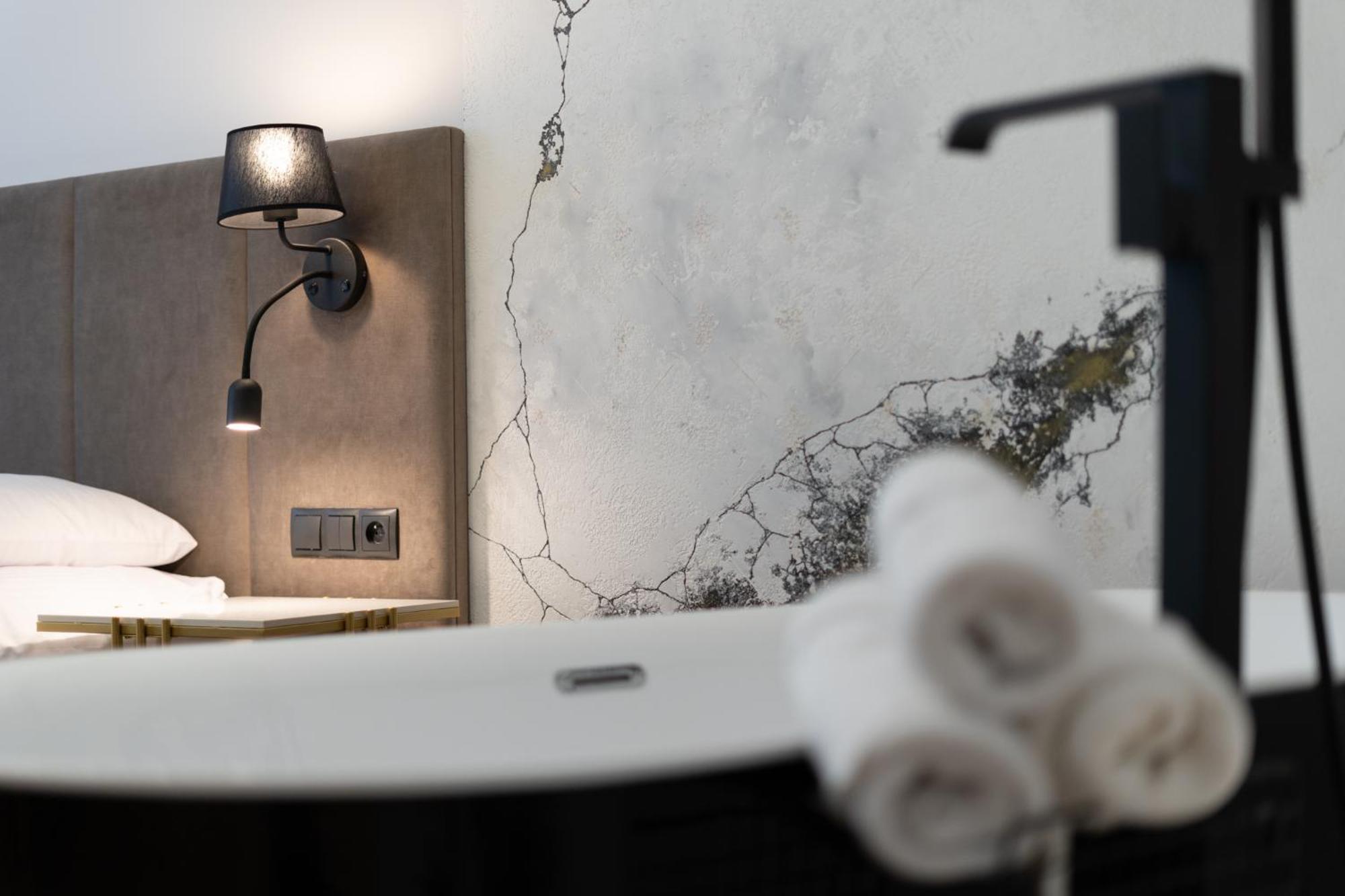 Spa Bedrooms With Sauna&Bath And Free Parking Krakau Exterior foto