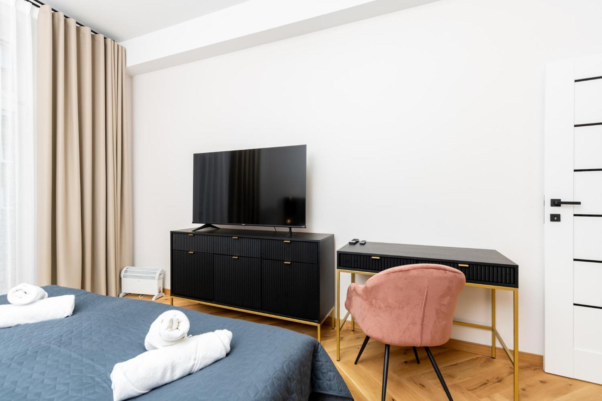 Spa Bedrooms With Sauna&Bath And Free Parking Krakau Exterior foto